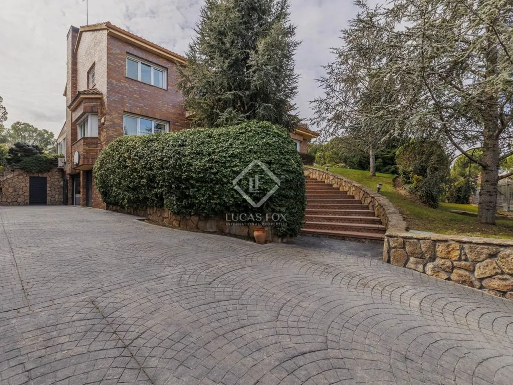Välivaade - Luxury Villa with Pool in Boadilla del Monte