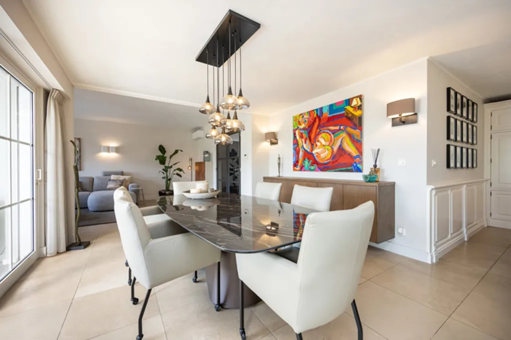 Sala da pranzo - Villa with Swimming Pool in Poppel