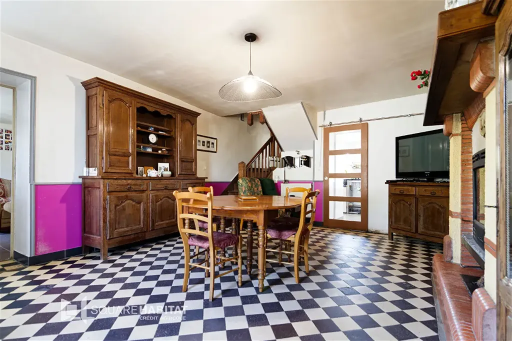 Salle à manger - Maison en Pierre avec Jardin à Osmanville