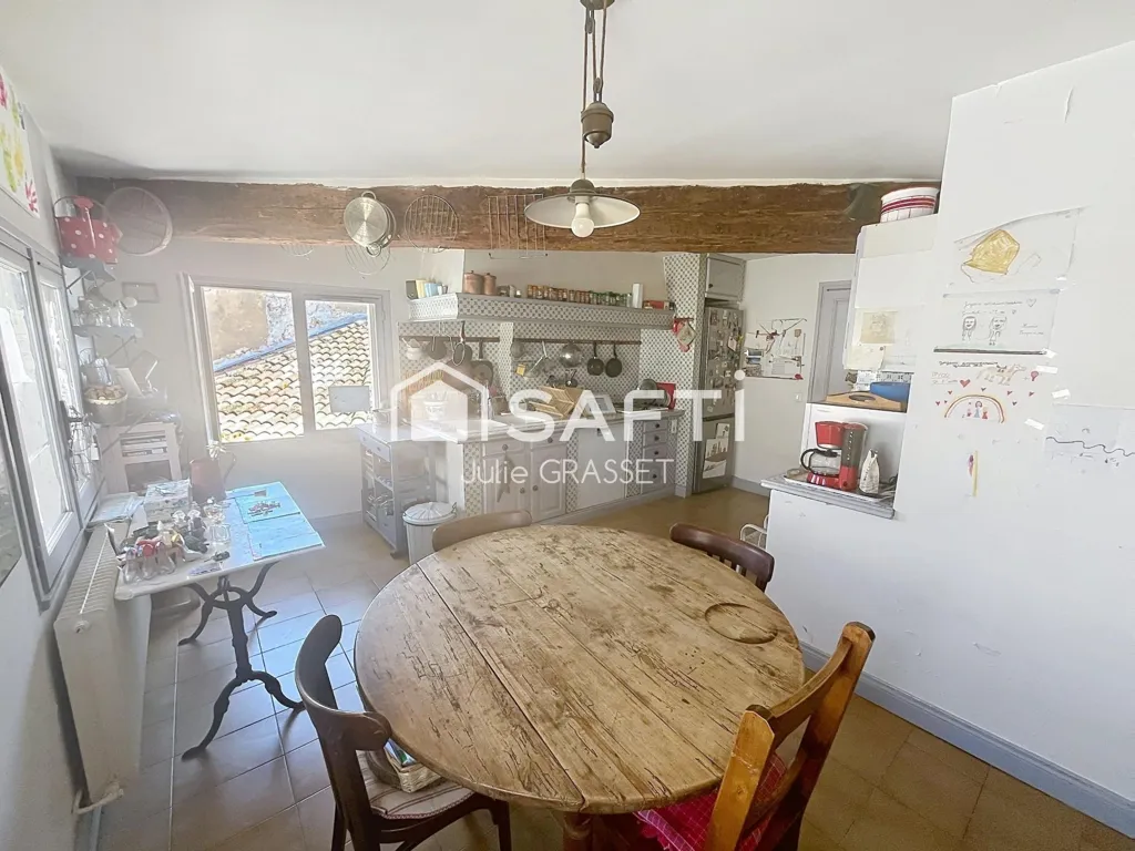 Sala da pranzo - Characterful Apartment with Rooftop View in Béziers