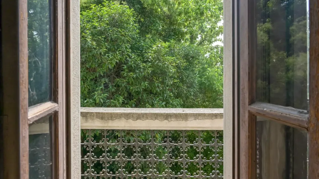 Rõdu - Art Deco Villa with Garden in Cossato