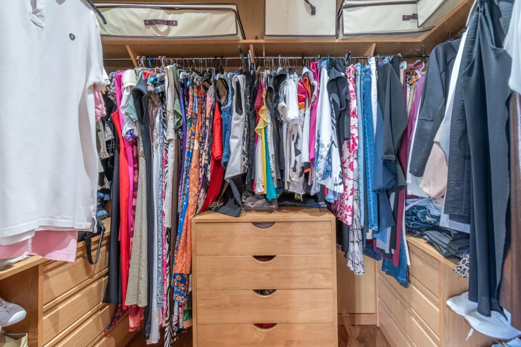 closet_dressing