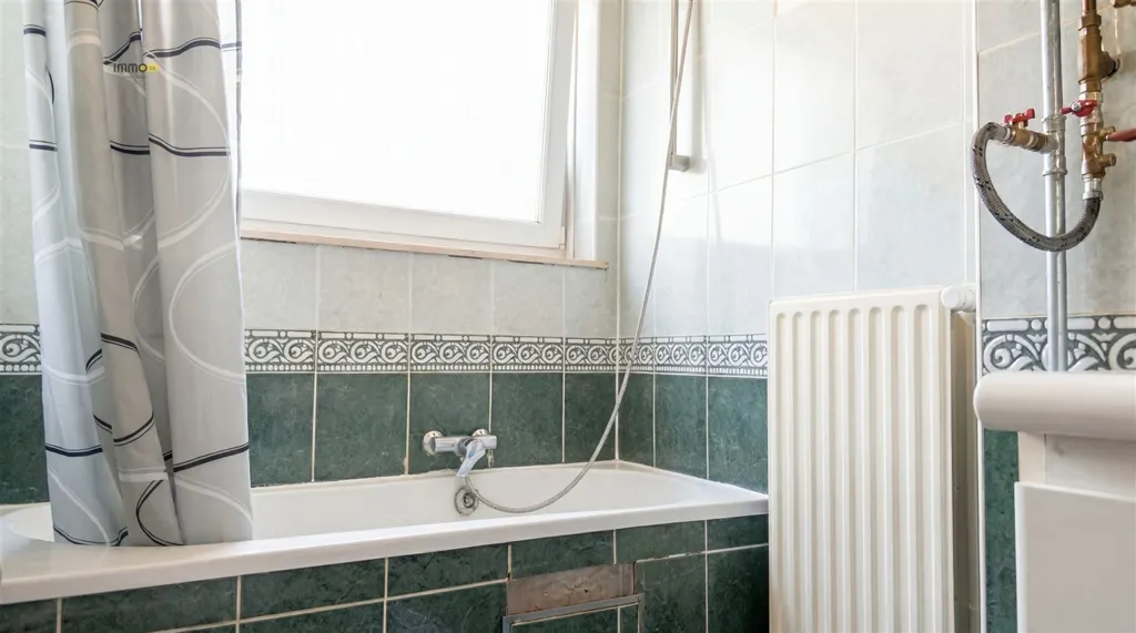 Bagni - 2-Bedroom Apartment with Terrace in Anderlecht