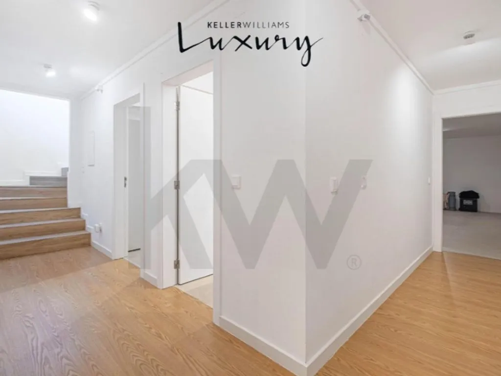 Esik - Luxury House with Garden in Sintra