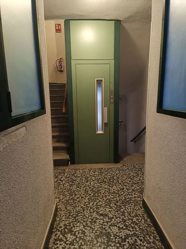 Esik - Apartment with Garage in Chamberí