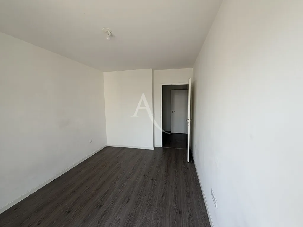 Stanze - Modern Flat with Balcony in Drancy Centre