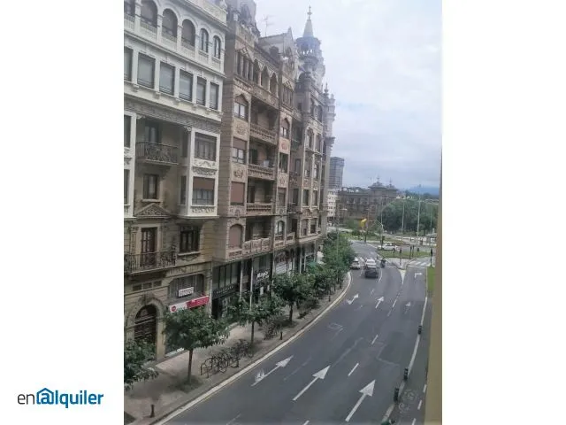 Välivaade - Furnished Flat with Balcony in Gros
