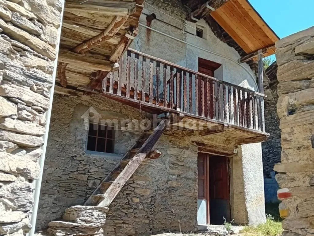 Välivaade - Restoration Baita with South Exposure in Prazzo