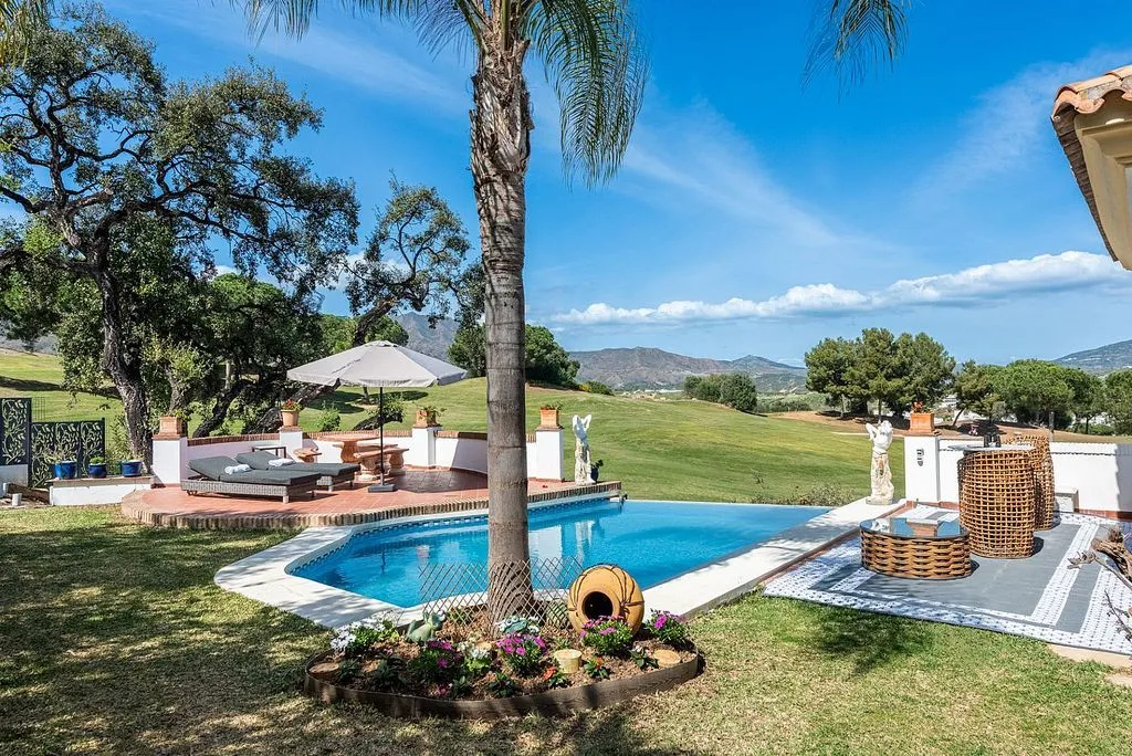 pool_area