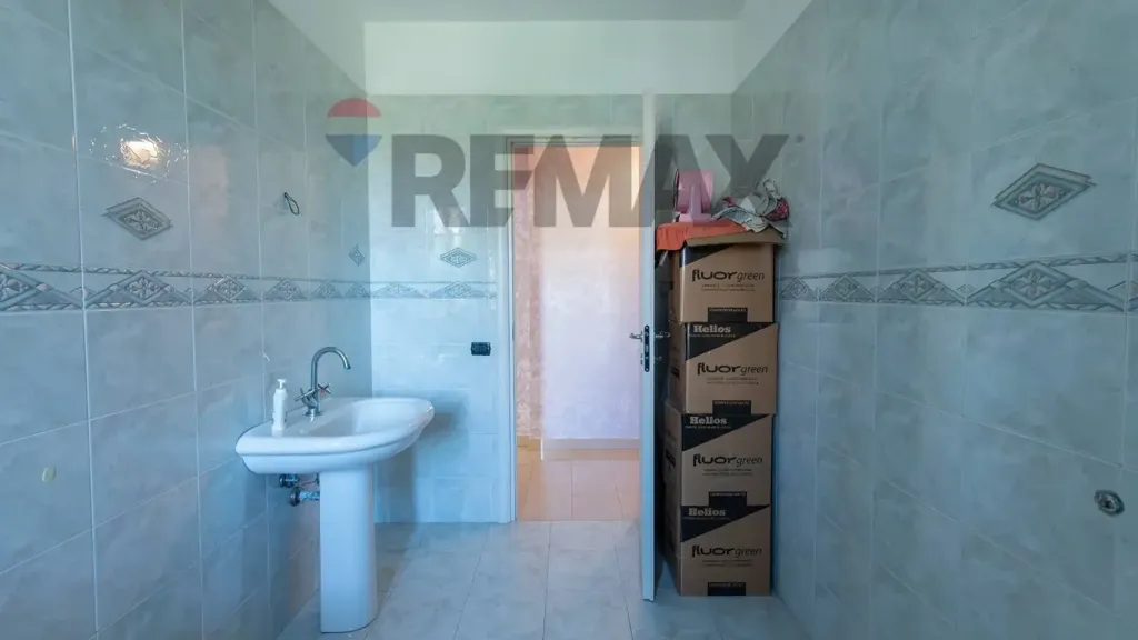 Vannitoad - Spacious Apartment with Triple Exposure in Lentini