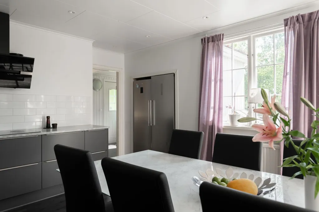 Salle à manger - Charming Villa with Garden in Gesala