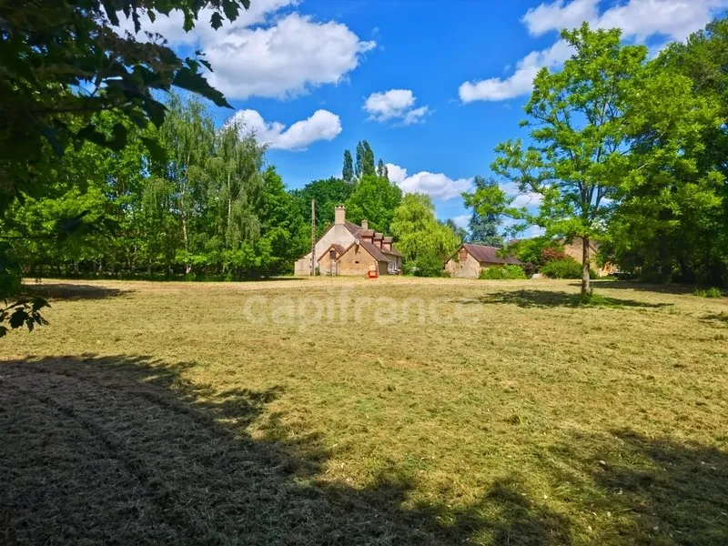 Jardin - Propriété Charmante avec Jardin à Saint-Célerin
