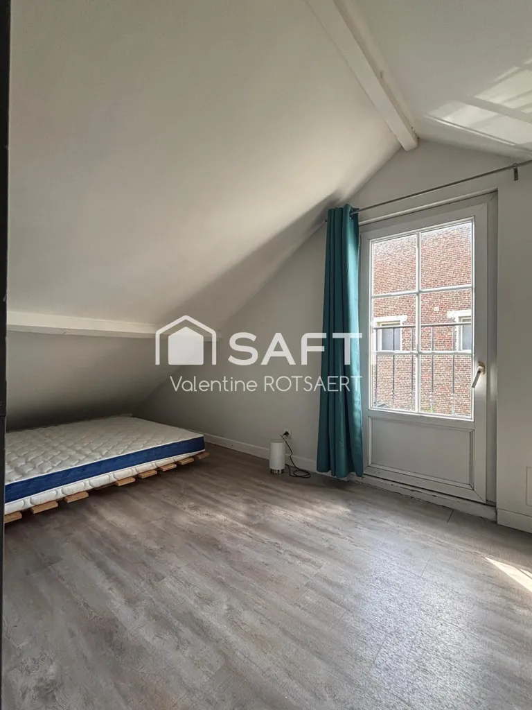 Toad - Duplex House with Courtyard in Venette
