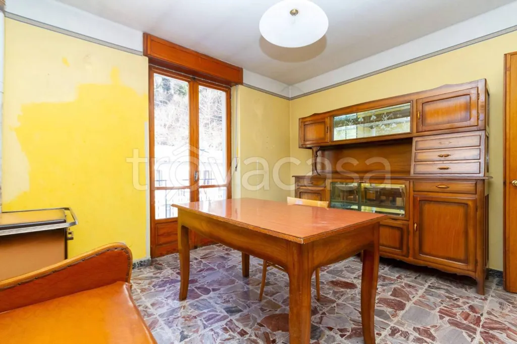 Salle à manger - Detached House with Three Garages in Frassino