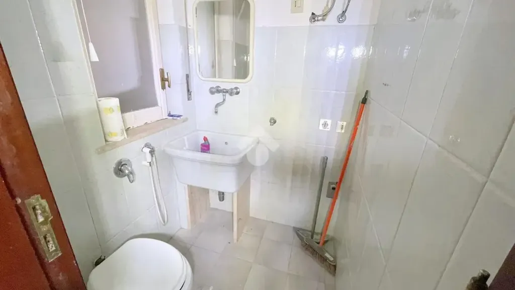 Vannitoad - Three-Bedroom Flat with Balcony in Palermo
