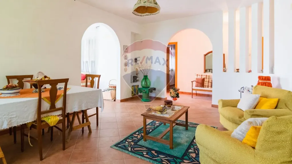 Salle à manger - Bifamiliar Villa with Garden in Caltanissetta