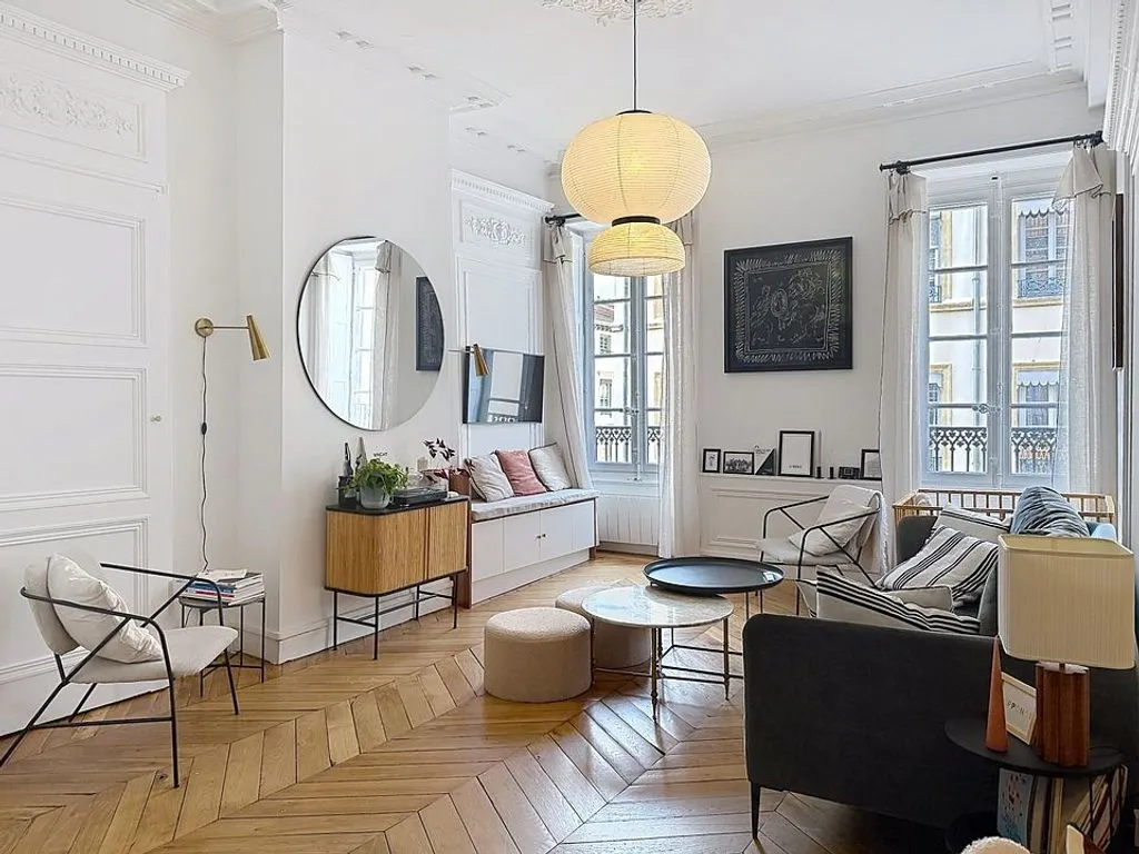 Séjour - Appartement Luxueux avec Cachet Ancien à Lyon
