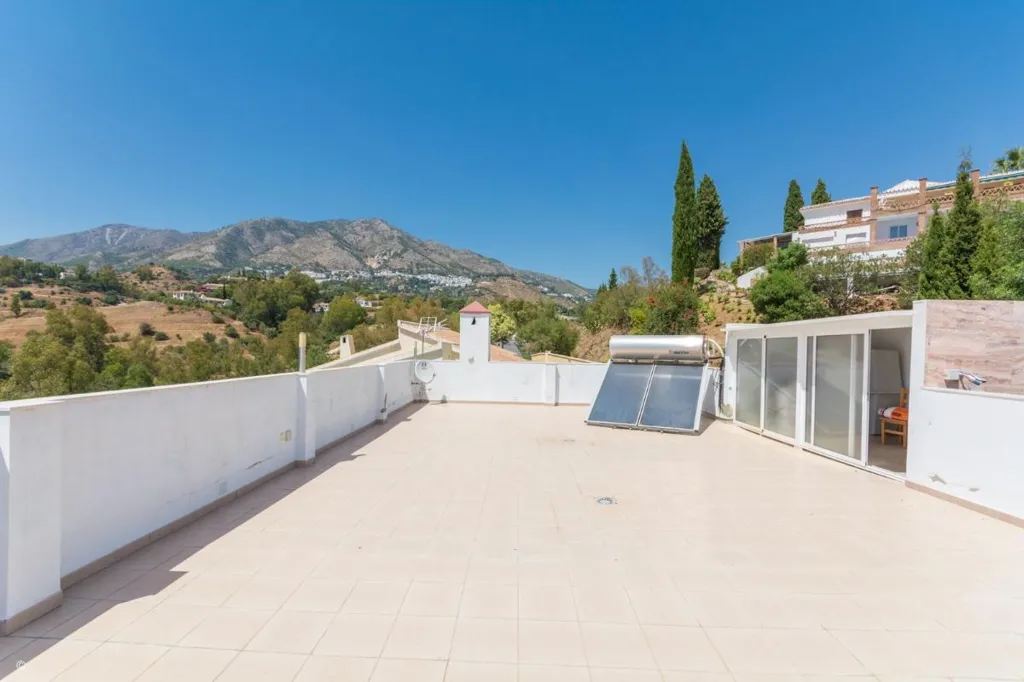 Terrasse - Detached Villa with Orchard in Mijas Costa