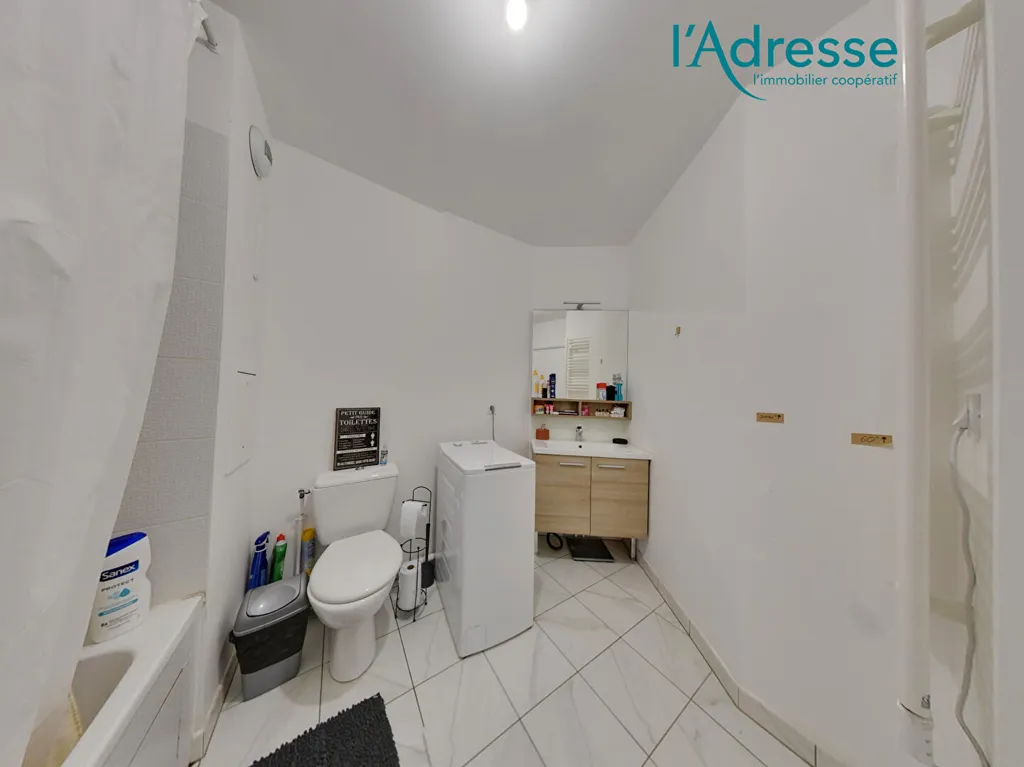 Salles de bain - Appartement 2 Pièces avec Vue Dégagée à Noisy-le-Grand