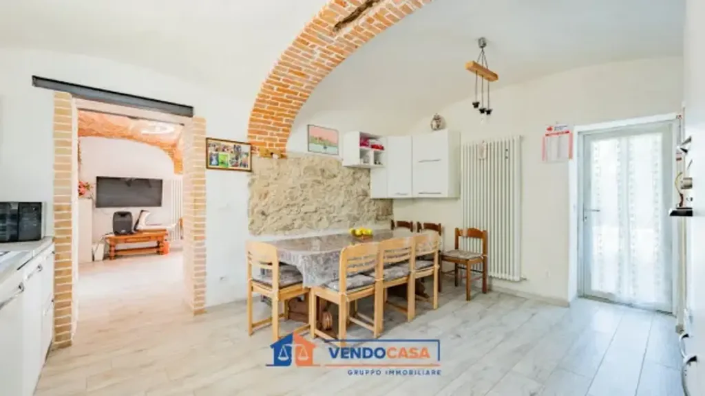 Salle à manger - Restaurated Villa with Garden in Borgo San Dalmazzo
