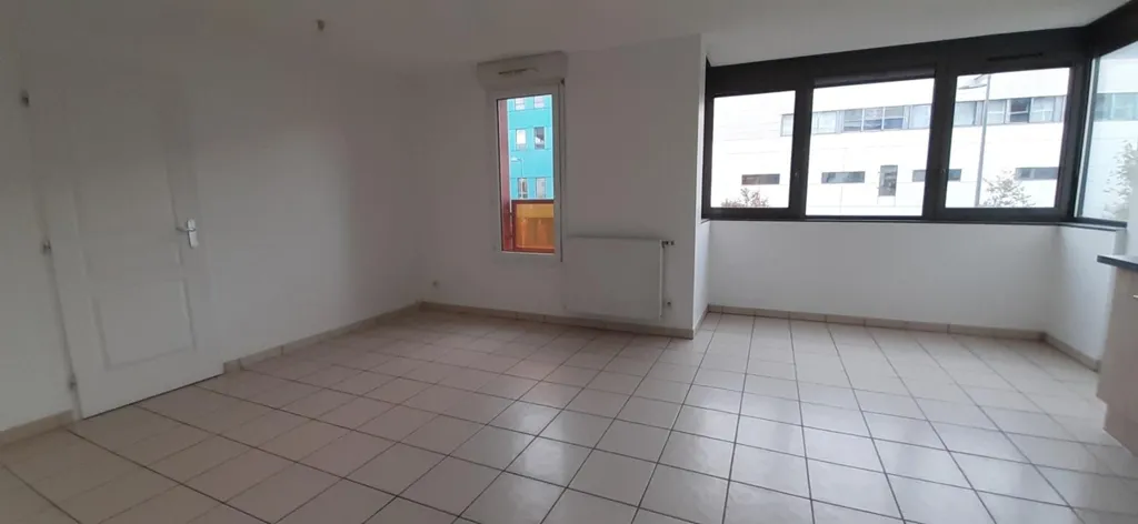 Toad - Flat with Lift Access in Echirrolles Centre