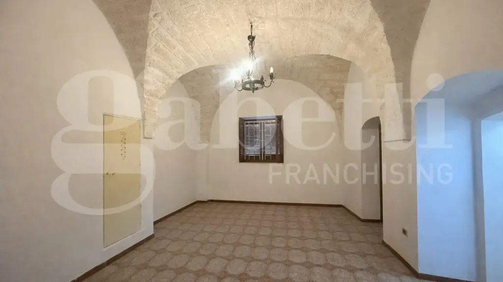 Pièces - Rustic Villa to Renovate near Ostuni