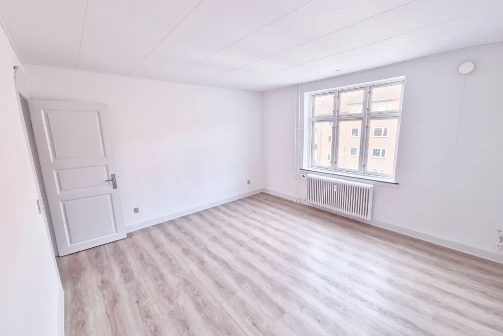 Pièces - Bright 2-Bedroom Apartment with Parking in Denmark