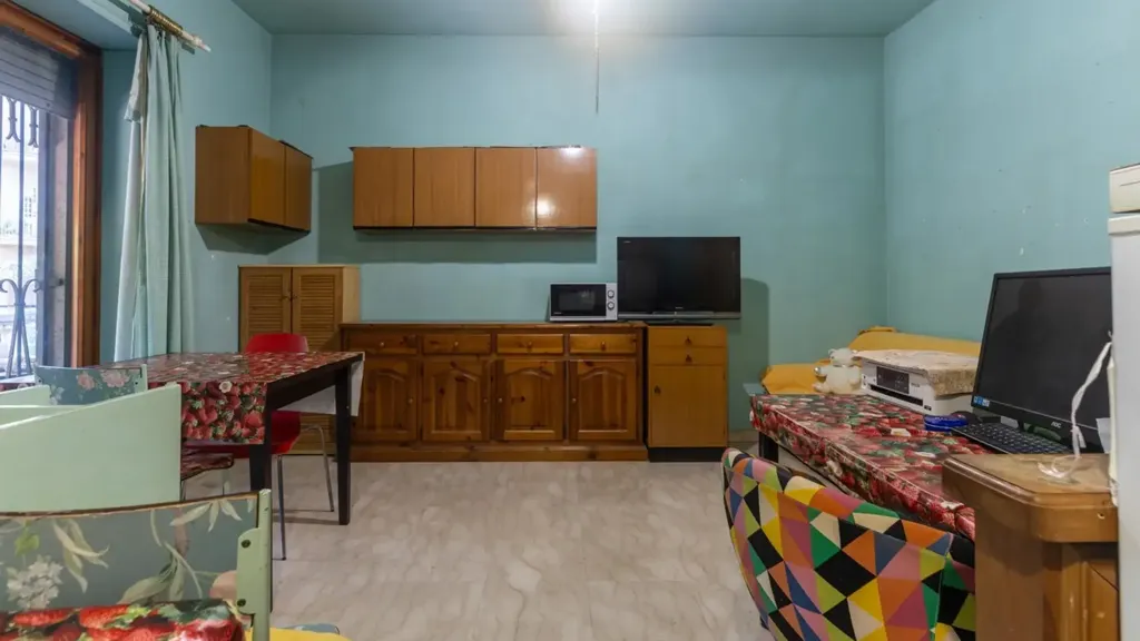 Kabinet - Three-Bedroom Apartment with Garden in Garbatella, Rome