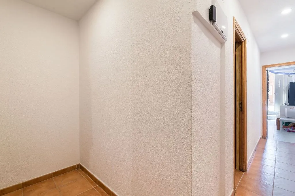 hallway_entrance