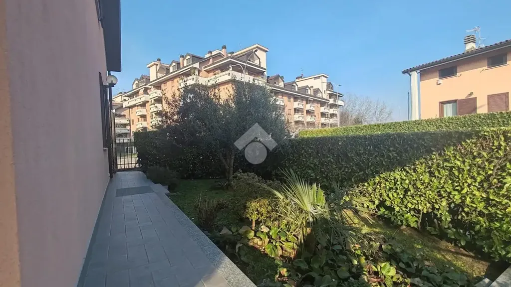 Aed - Signorile Villa with Garden in Opera