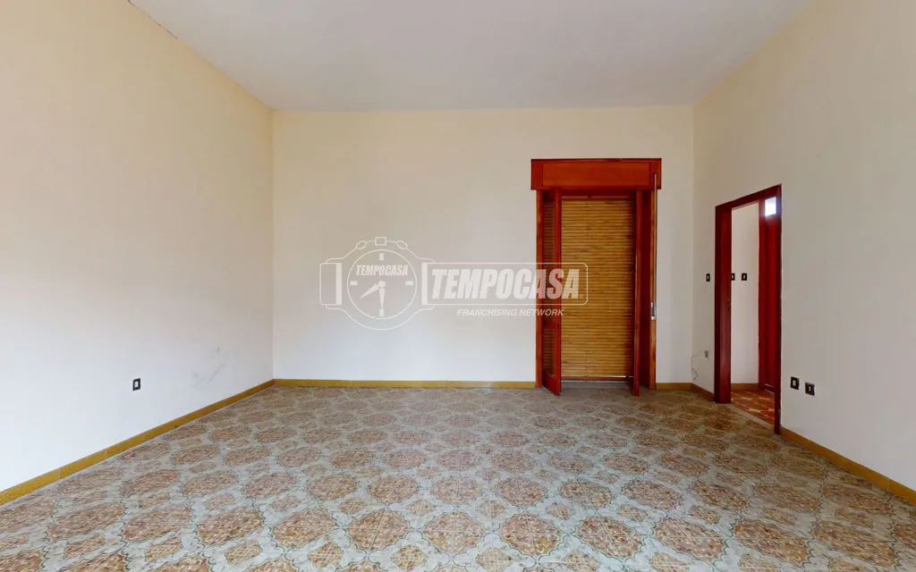 Stanze - Palazzo with Courtyard in Lusciano Centre
