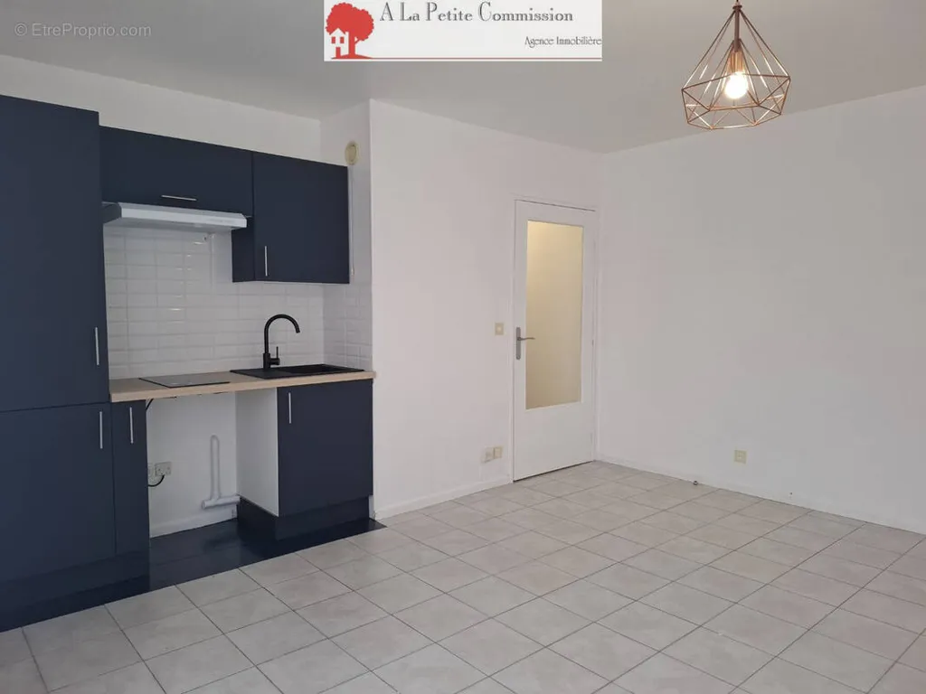 Cucina - Renovated Studio near Place des Epars, Chartres