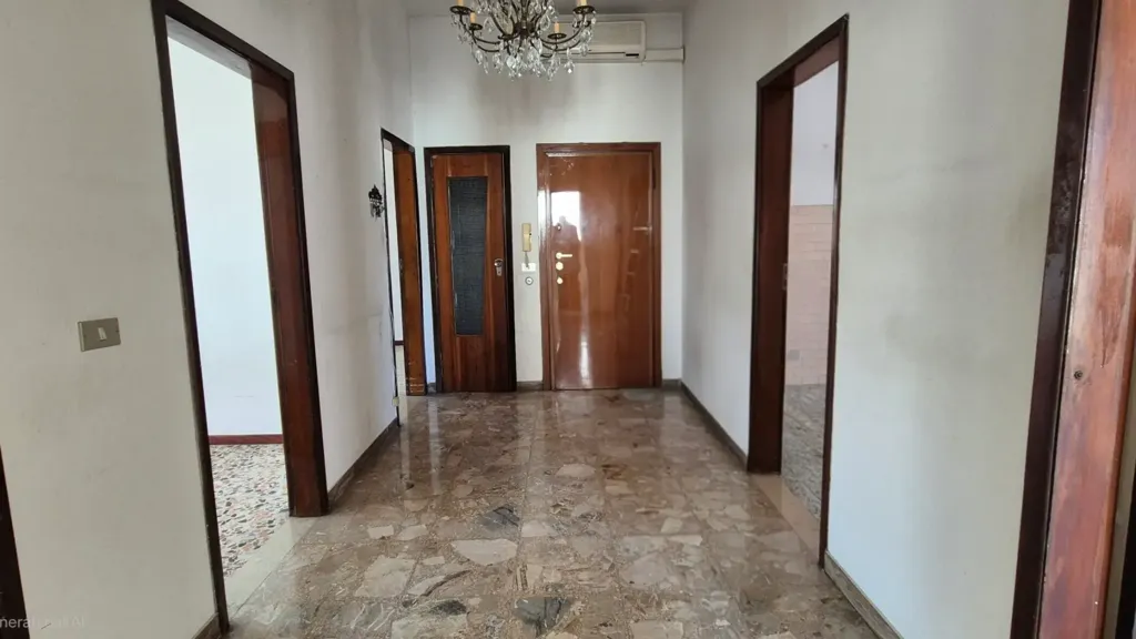 Entrée - Spacious Apartment with Balcony in Modena