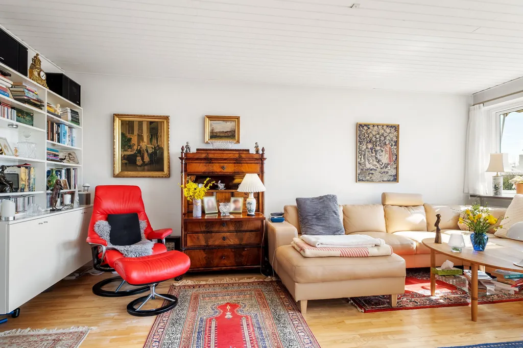 Soggiorno - Villa Apartment with French Doors in Holte