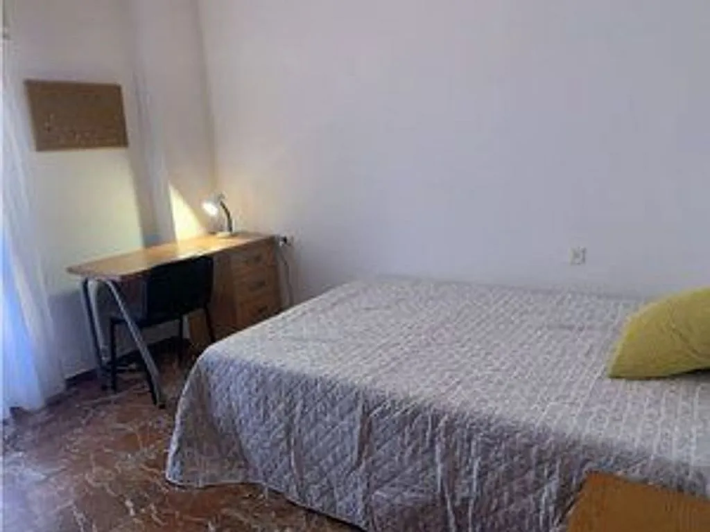Chambres - Furnished Flat with Balcony in Granada
