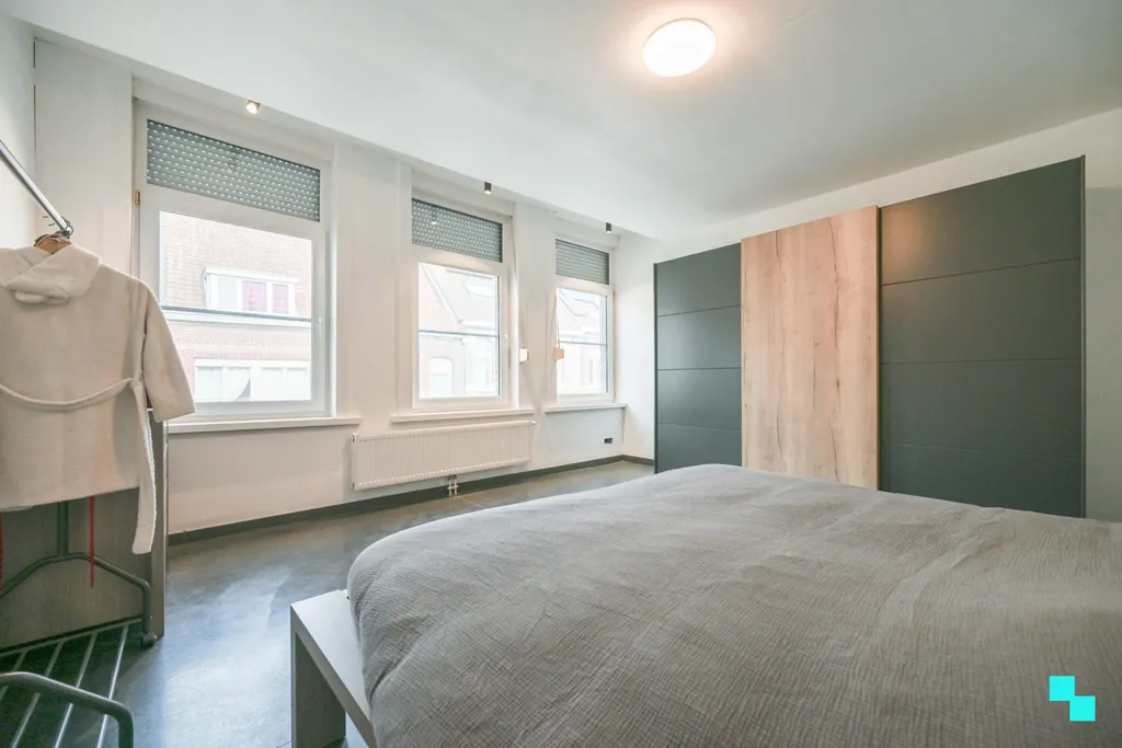 Chambres - Maison Rénovée avec Jardin à Izegem