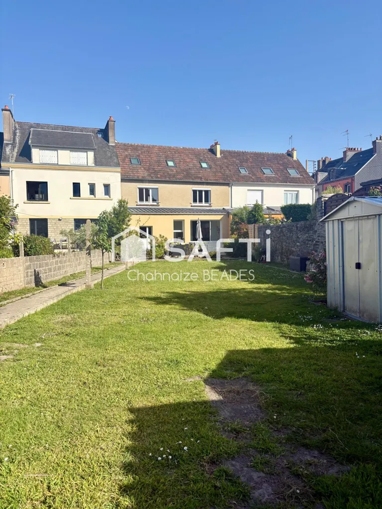 Giardino - Modern House with Garden in Équeurdreville