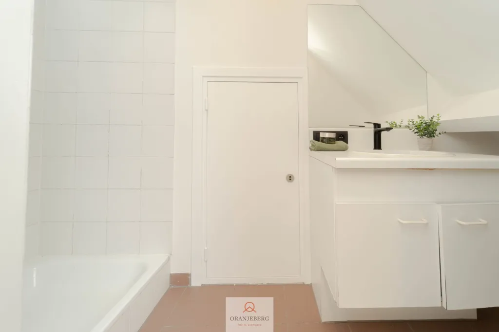 Vannitoad - Duplex Apartment with Park View in Wondelgem