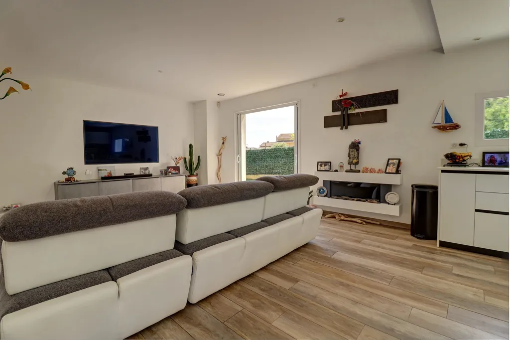 Elutuba - Villa with Pool and Studio in 3,652m² Garden
