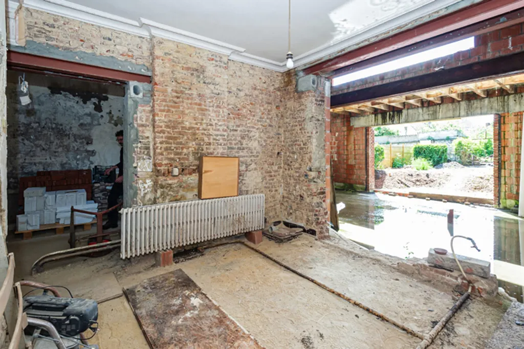 Toad - House with Renovation Potential in Frameries