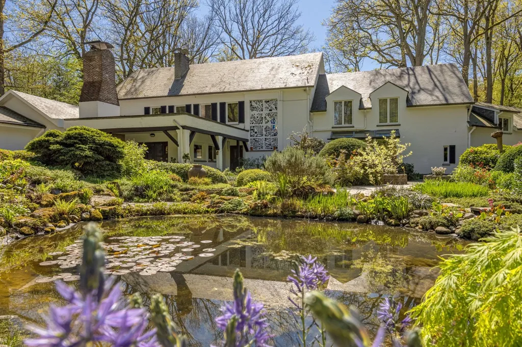 Aed - Castle Villa with Indoor Pool in Schilde