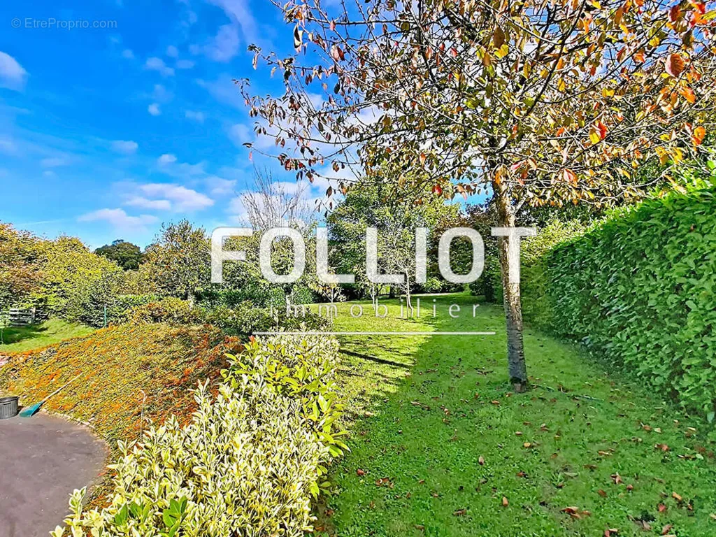 4-toaline maja asukohas Grangues