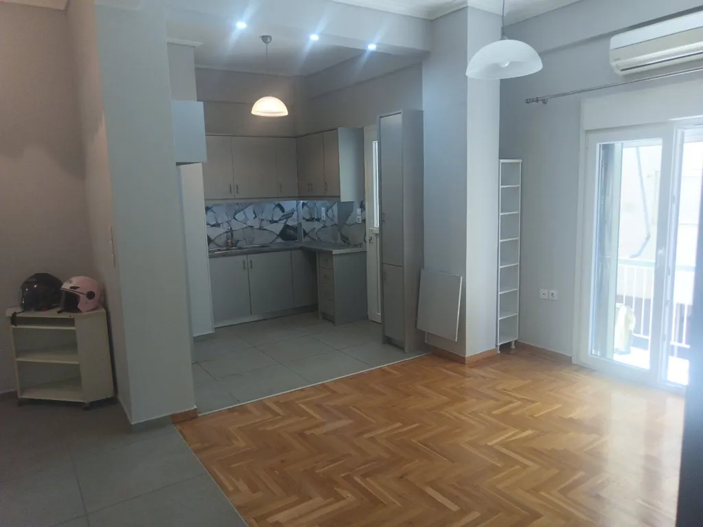 Küche - Renovated Apartment with Balcony in Gravas