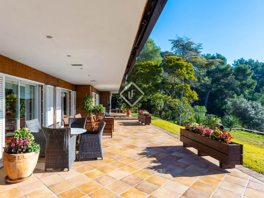 Terrasse - Luxury Villa with Sea View in Premià de Dalt