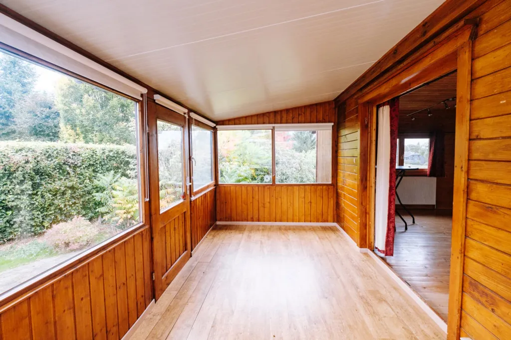 Terrass - Chalet with Jacuzzi in Saint-Vith