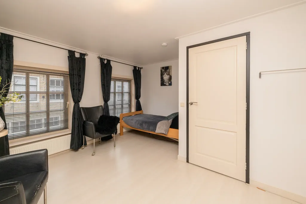 Magamistoad - Stylish Loft with Garage in Haastrecht Centre