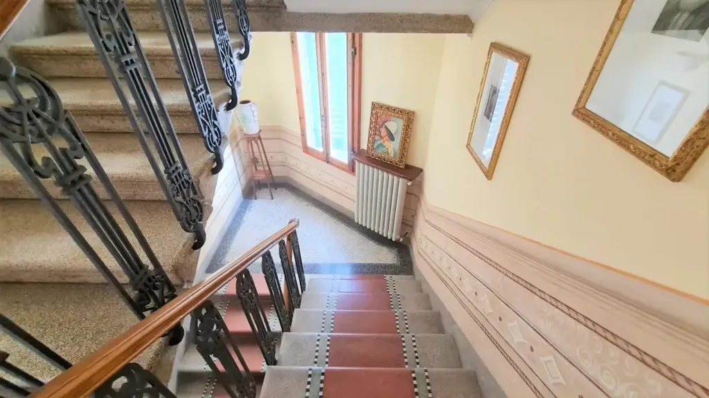 Toad - Restored Liberty-Style Semi-Detached Villa in Montevarchi