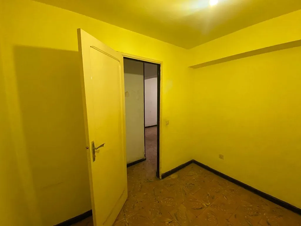 Pièces - Apartment with Roof Access in Taco