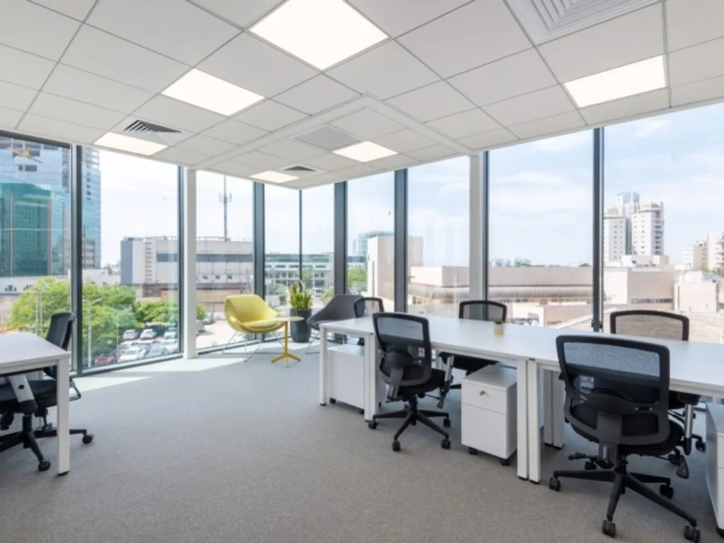 Studio - Office Space for 50 in Lisbon Oriente