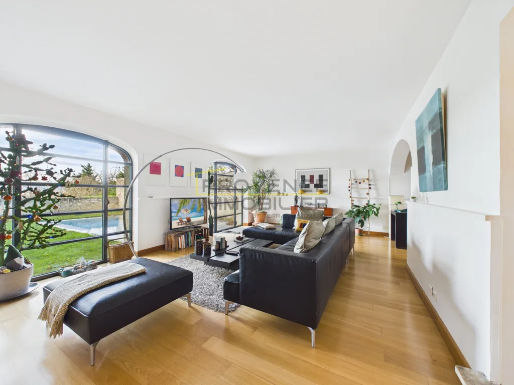 Elutuba - Luxury House with Pool in Puygiron